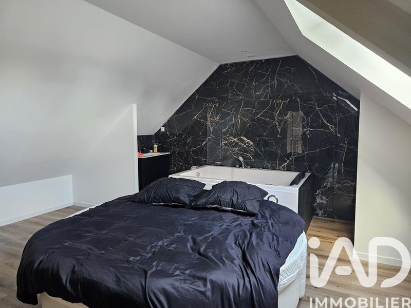 Maison - 175 m² - 7 pièces