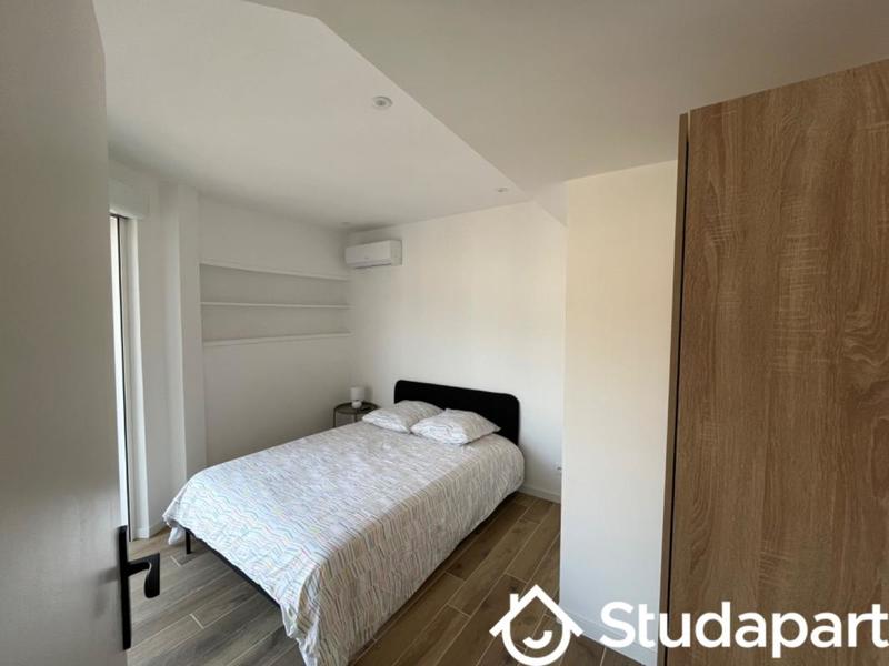 Chambre - 12 m² - 1 pièce