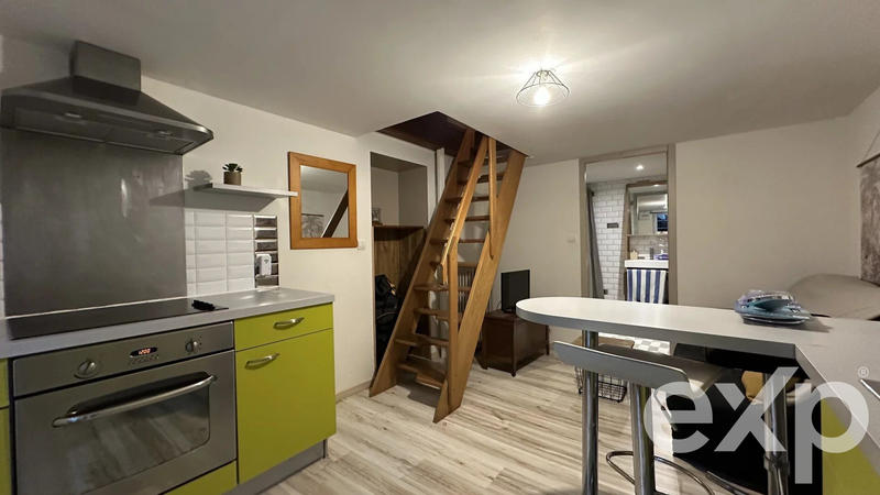 Maison - 288 m² - 7 pièces