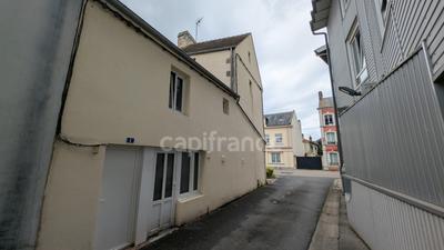 Immeuble - 185 m² - 8 pièces