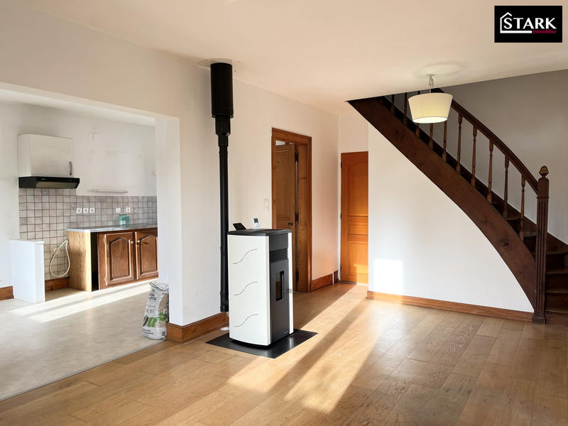 Maison - 91 m² - 5 pièces