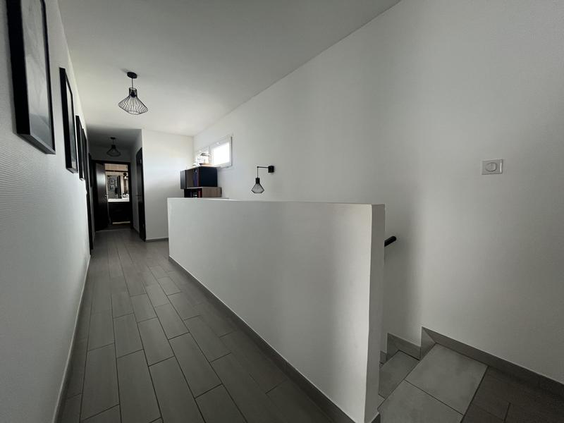 Maison contemporaine - 190 m² - 6 pièces