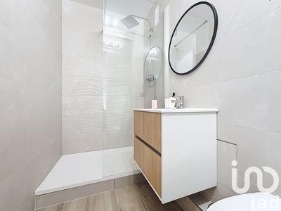 Appartement - 95 m² - 6 pièces