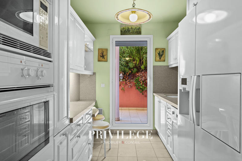 Appartement - 104 m² - 4 pièces