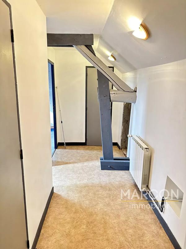 Maison - 95 m² - 5 pièces