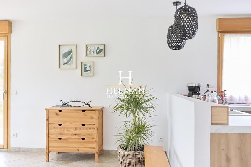 Maison - 177 m² - 7 pièces