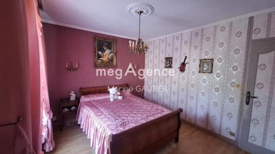 Maison de ville - 80 m² - 5 pièces