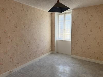 Maison - 65 m² - 4 pièces