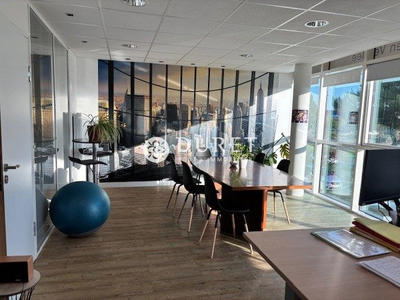 Bureau - 66 m²