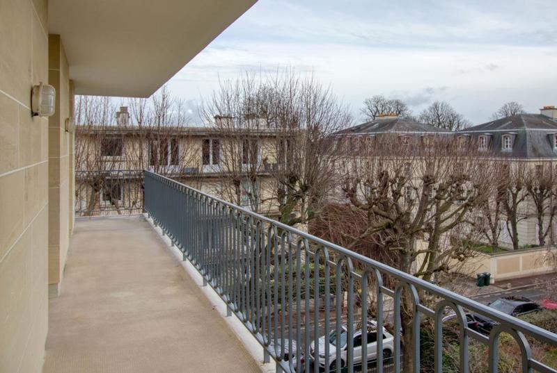 Appartement - 120 m² - 6 pièces