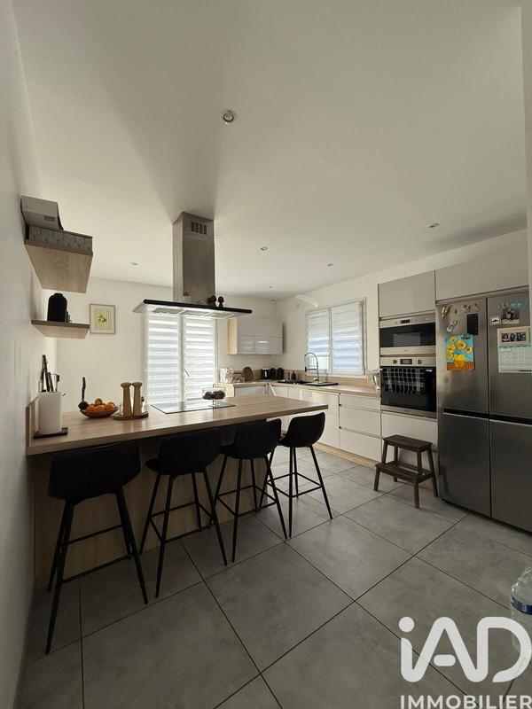 Maison - 166 m² - 7 pièces