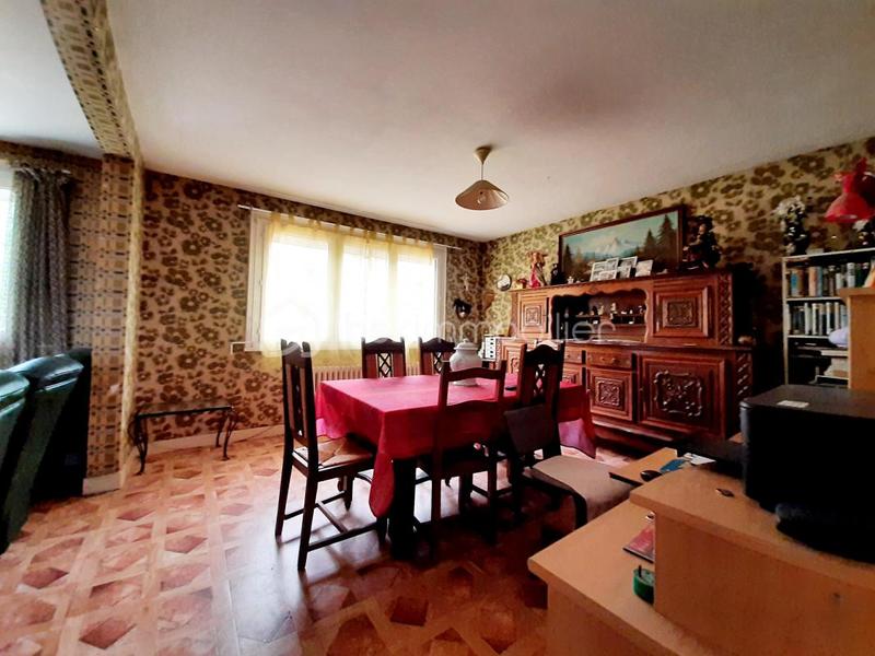 Propriété - 123 m² - 5 pièces