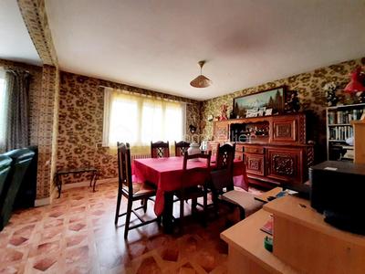 Propriété - 123 m² - 5 pièces