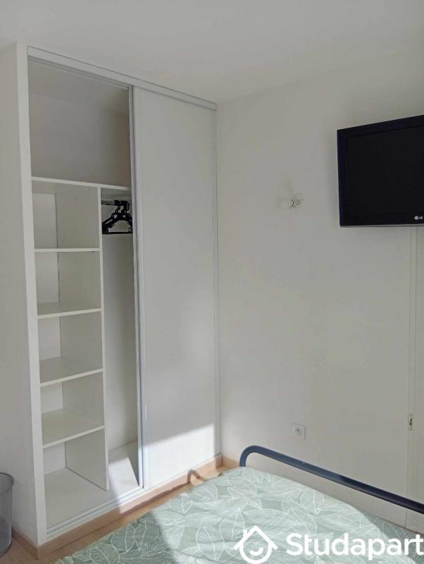 Chambre - 9 m² - 1 pièce