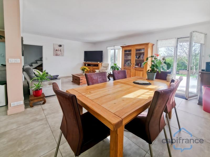 Maison - 110 m² - 4 pièces