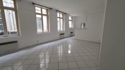 Appartement - 80 m² - 5 pièces