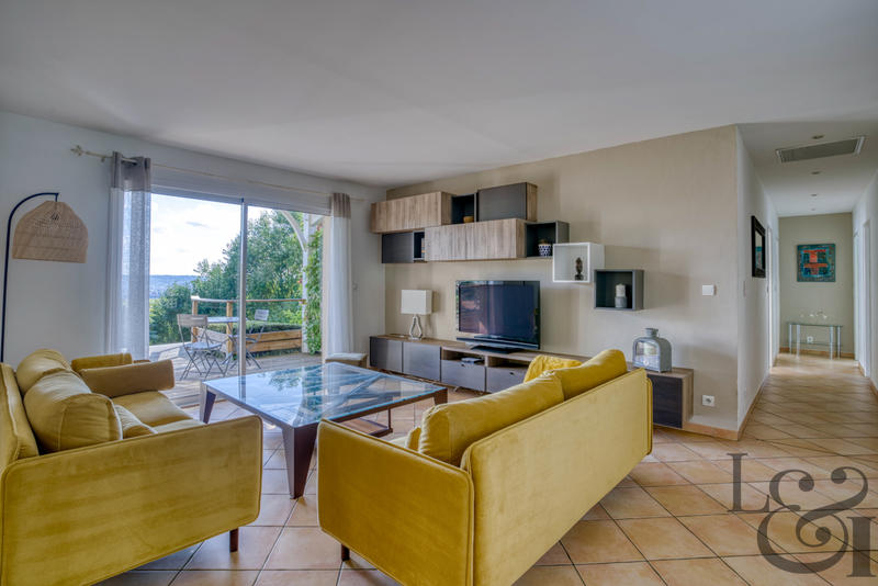 Maison - 150 m² - 5 pièces