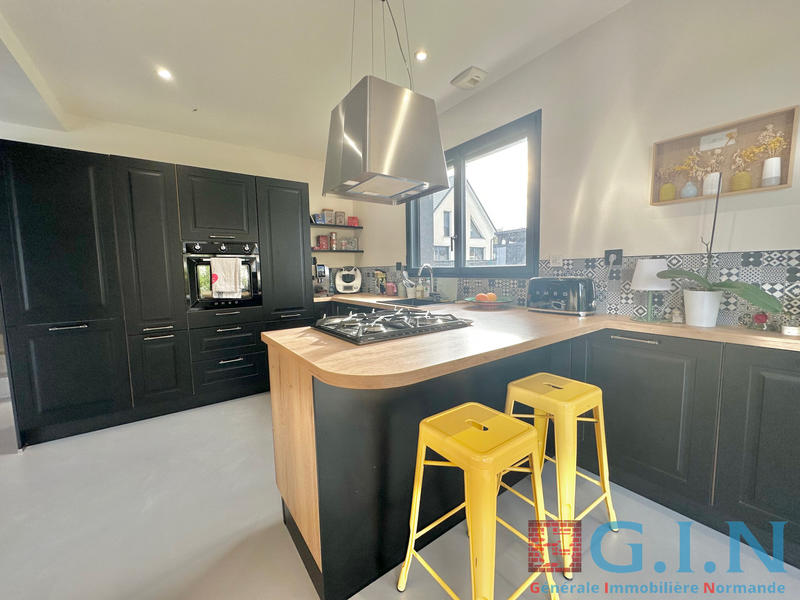 Maison - 130 m² - 7 pièces