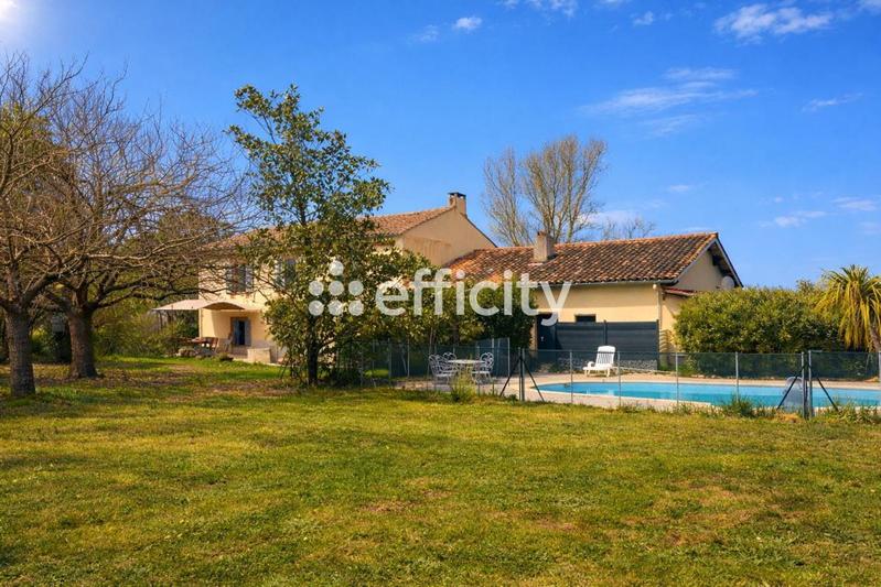 Longère - 250 m² - 9 pièces