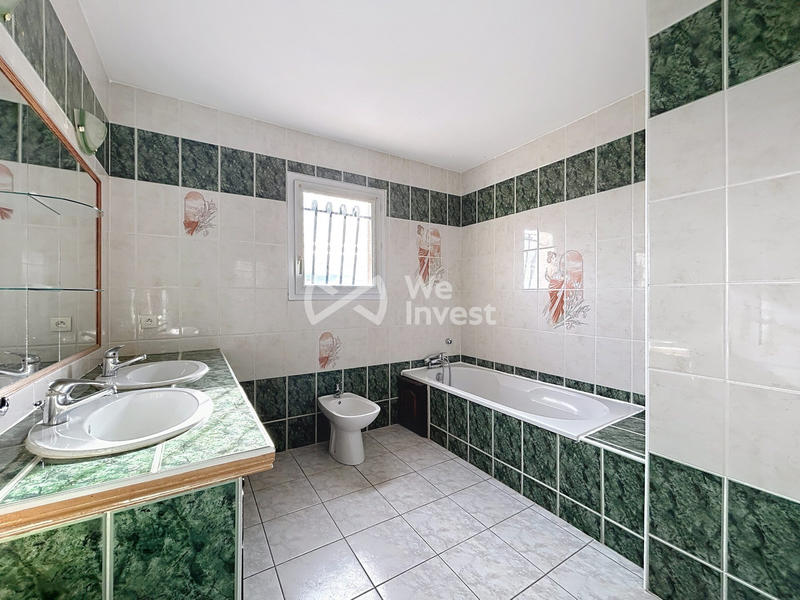 Villa - 145 m² - 6 pièces