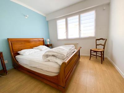 Appartement - 97 m² - 5 pièces