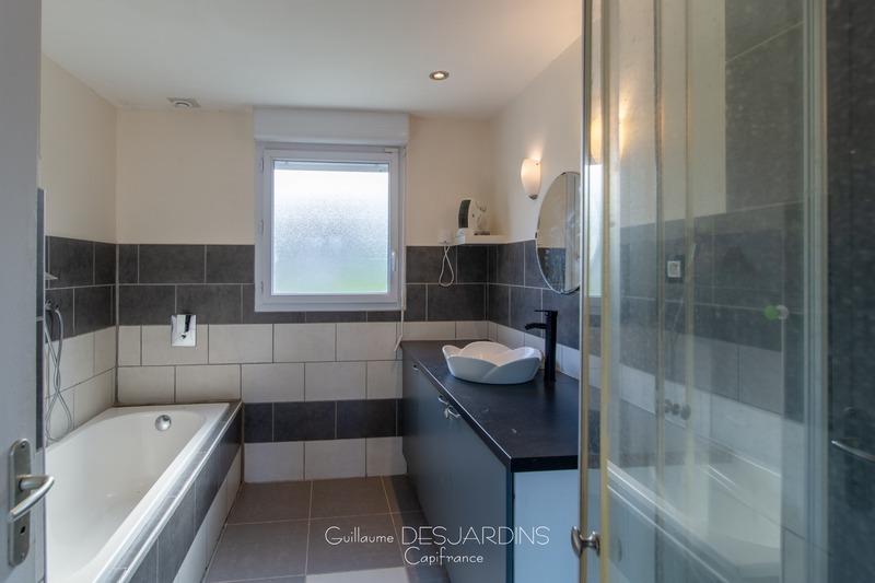 Pavillon - 110 m² - 6 pièces