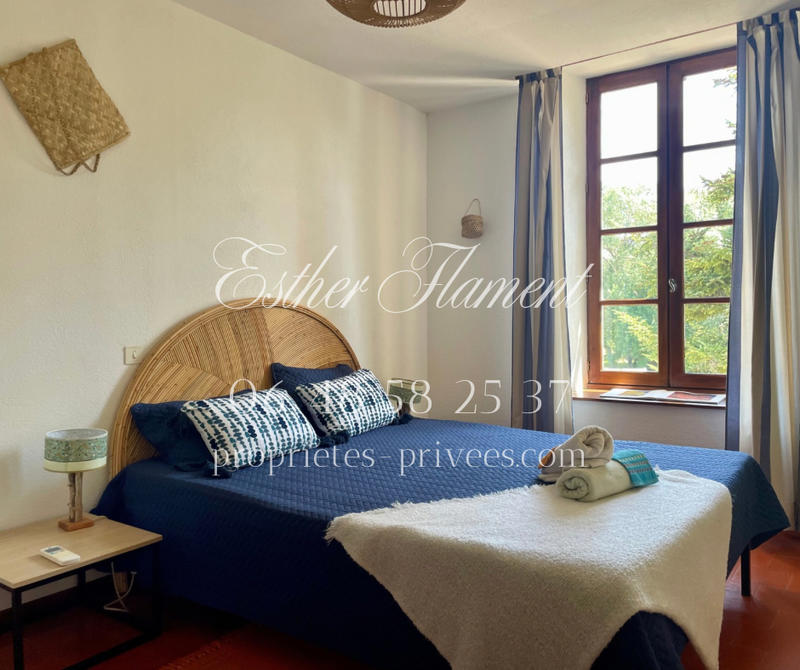 Mas - 242 m² - 8 pièces