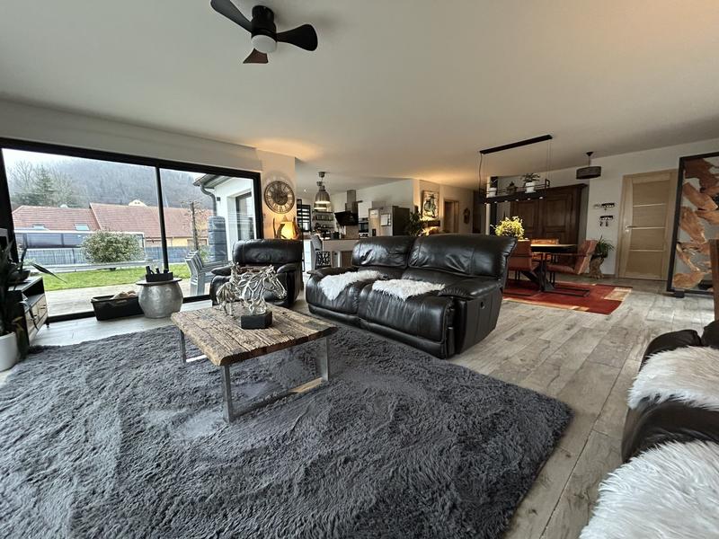 Maison - 136 m² - 5 pièces