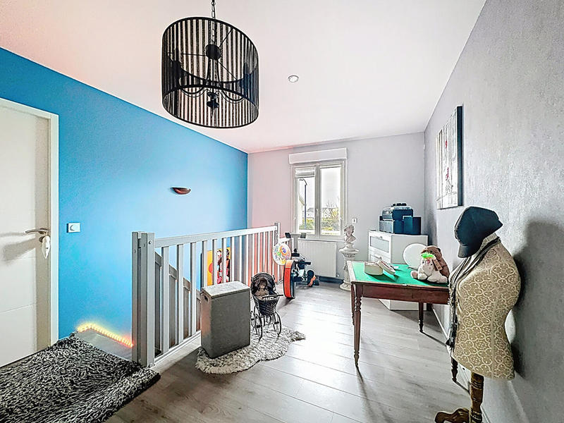 Maison - 121 m² - 6 pièces