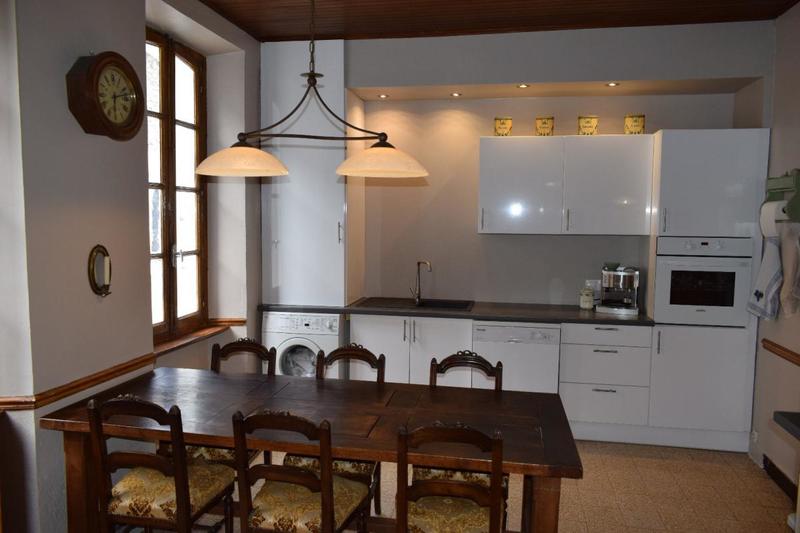 Maison de village - 220 m² - 16 pièces