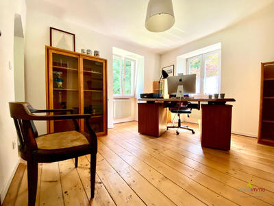 Maison - 333 m² - 12 pièces