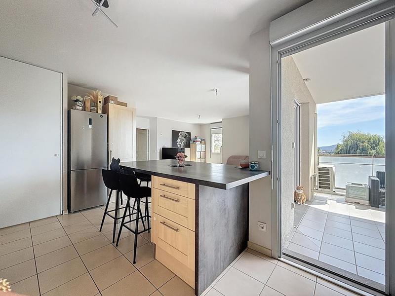 Appartement - 80 m² - 4 pièces