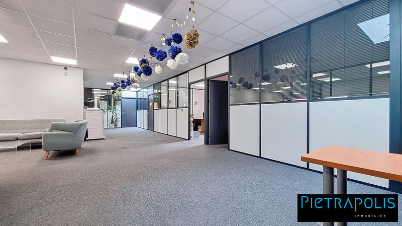 Fonds de commerce - Local d'activité / Entrepôt - 399 m²