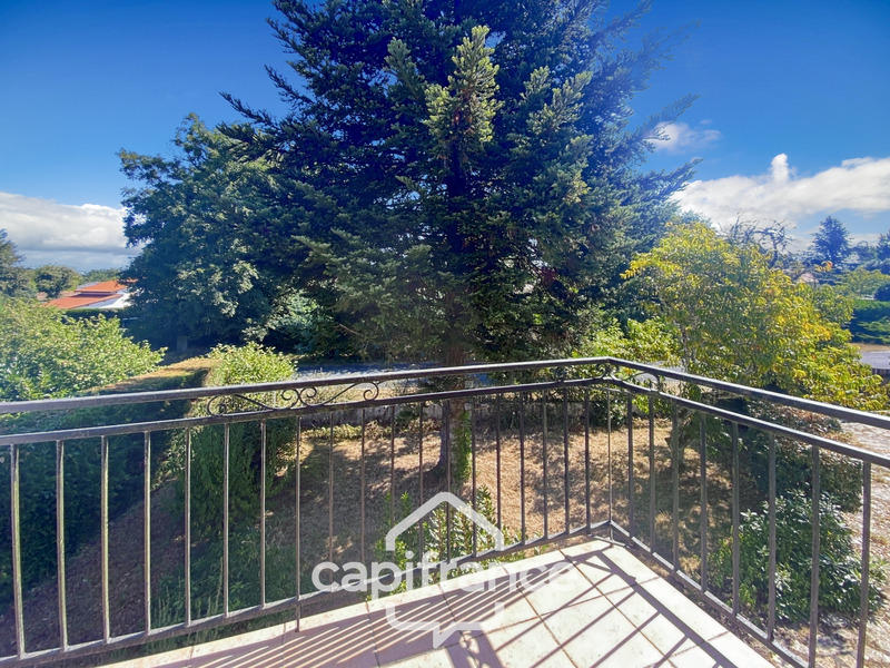 Maison - 168 m² - 7 pièces