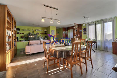 Maison - 145 m² - 5 pièces