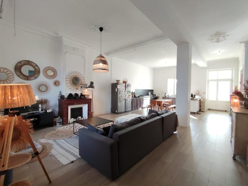 Maison ancienne - 229 m² - 10 pièces