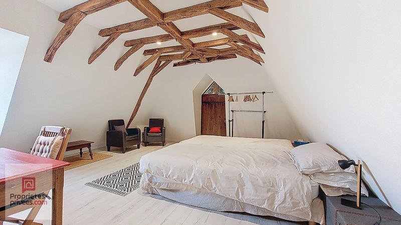 Maison - 200 m² - 6 pièces