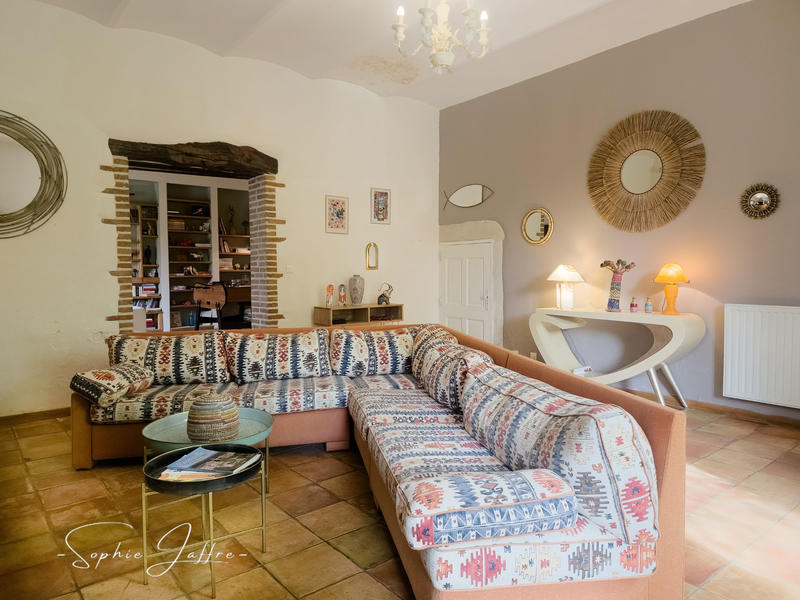 Mas - 273 m² - 8 pièces