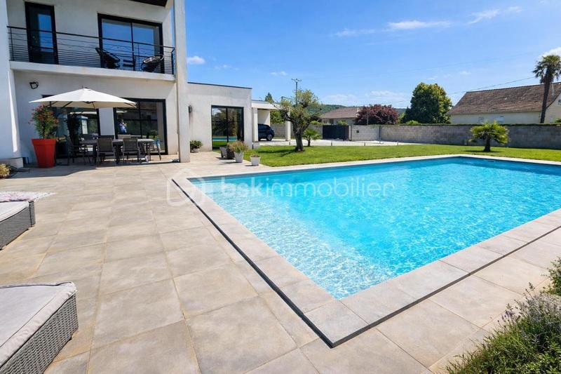 Villa - 165 m² - 7 pièces