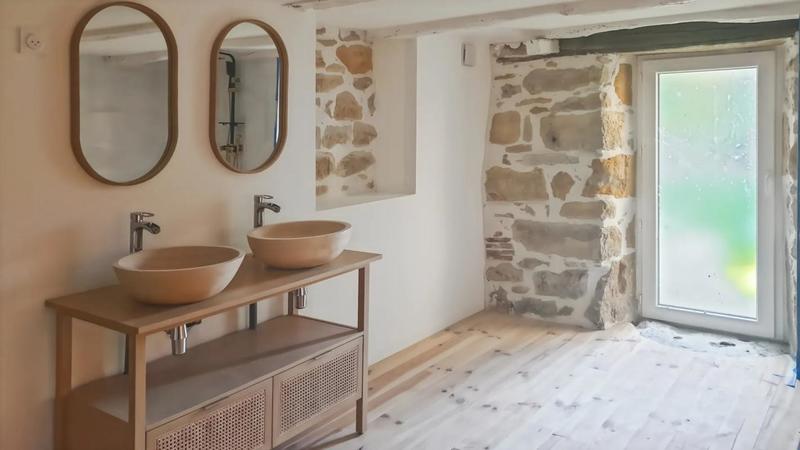 Maison - 200 m² - 6 pièces