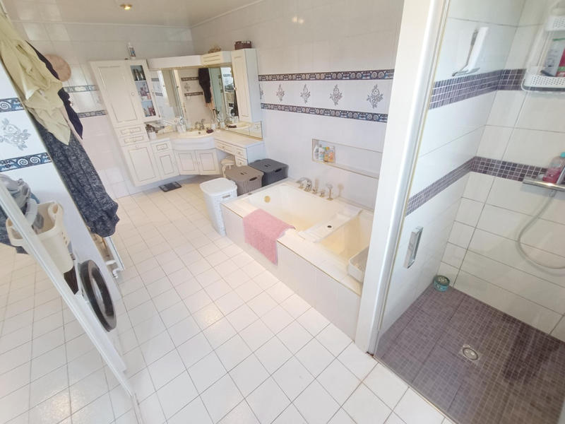 Maison - 162 m² - 5 pièces