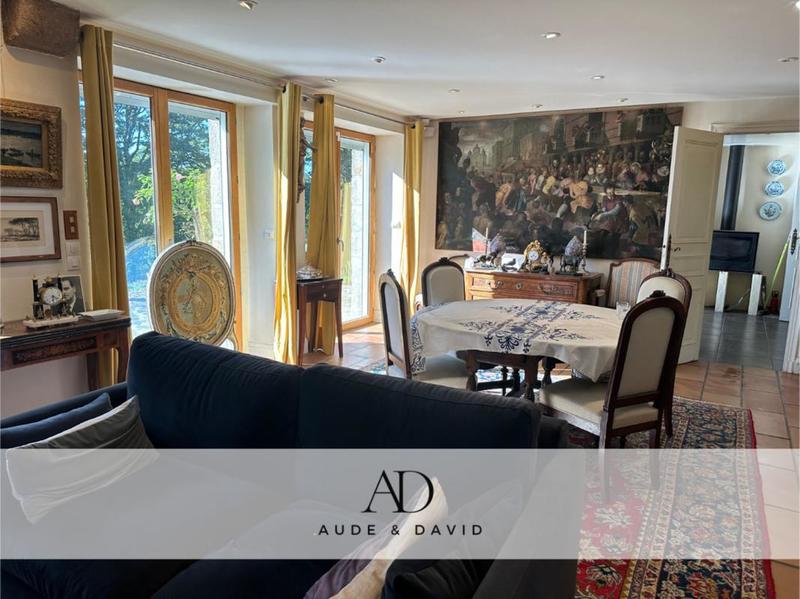 Maison - 200 m² - 10 pièces