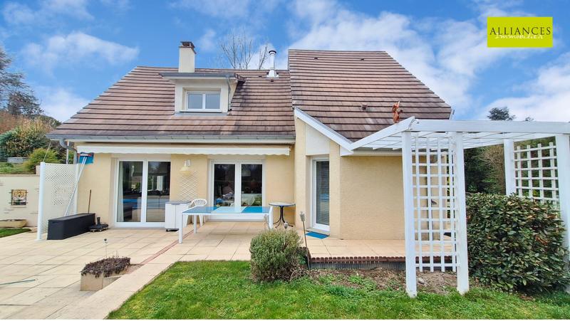 Maison - 130 m² - 6 pièces