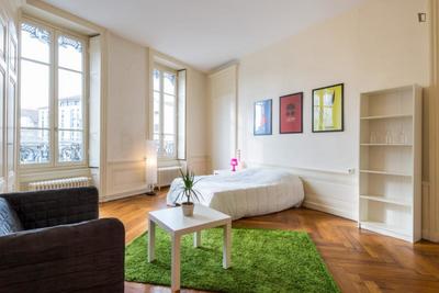 Chambre - 24 m² - 5 pièces