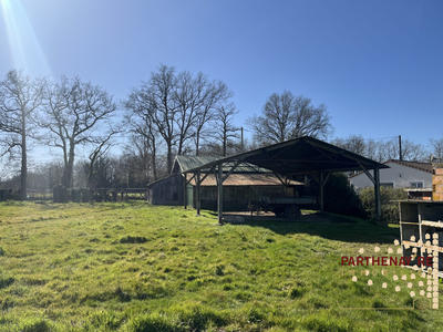 Maison - 99 m² - 6 pièces