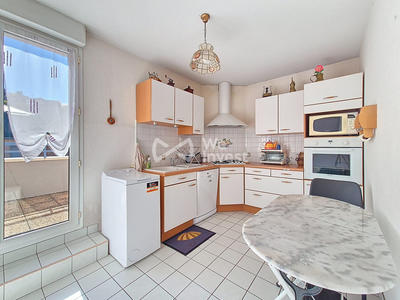 Appartement - 84 m² - 4 pièces