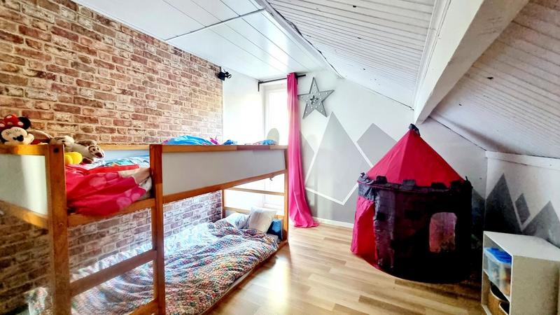 Maison - 122 m² - 4 pièces