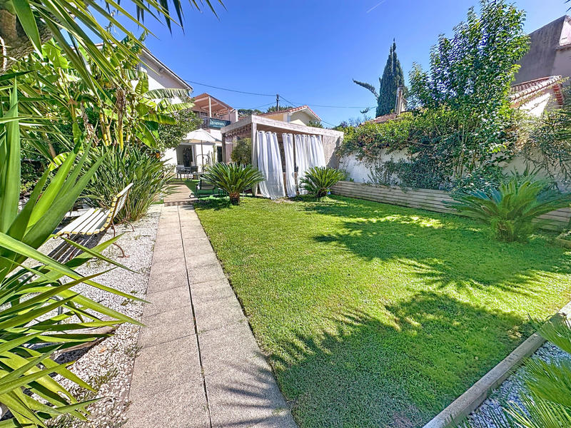 Maison - 168 m² - 6 pièces