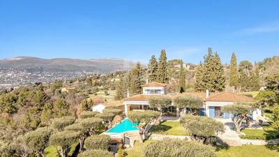 Propriété - 390 m² - 12 pièces