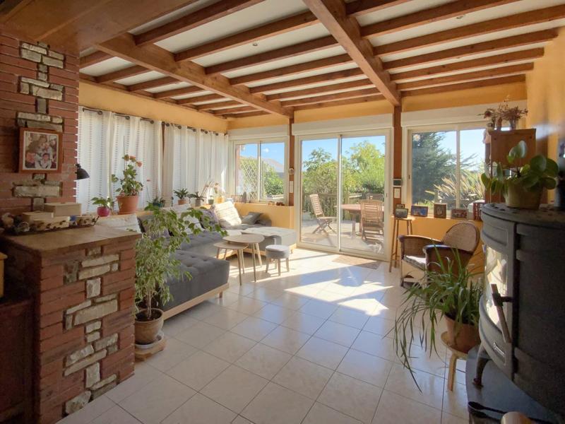 Maison - 384 m² - 4 pièces